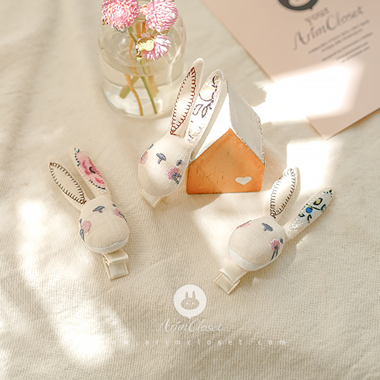 [16차제작] 토끼 친구랑 쪼꼬미랑 신나는 외출 - cute bunny fabric flower point pin (1ea)