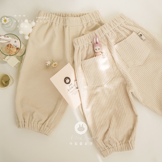 쪼꼬미가 귀여워지는 시간이래요 :) -  beige corduroy baby cute cotton jogger pants