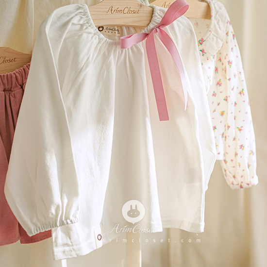 [5차제작] 쪼꼬미가 골라먹는 딸기 -cute pink ribbon baby cotton T