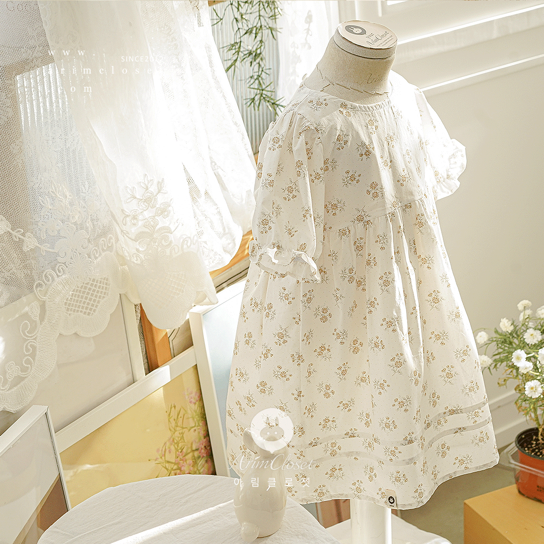 [new10%↓ 5.9 11am까지] 부드러운 꽃들이 사랑하는 쪼꼬미를 닮았죠 :) -  lovely pure beige flower cotton dress